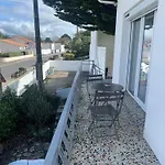 La Des Mahonies - 200m Holiday home